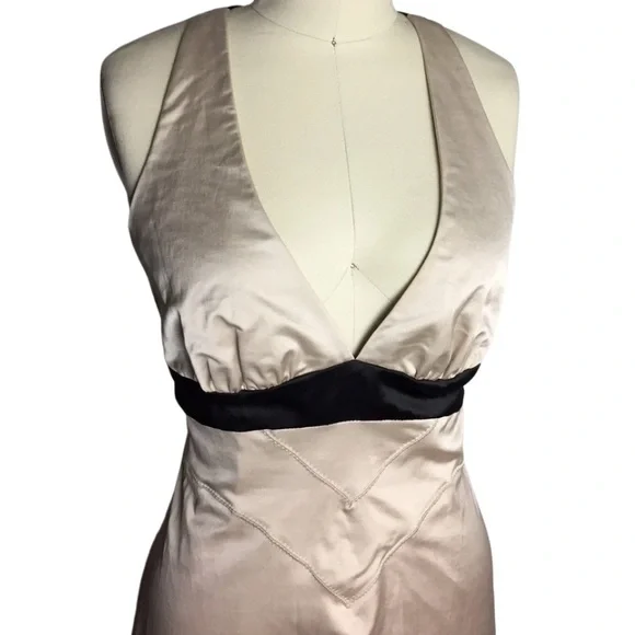 Bebe T-back‎ silk slim dress size XS - Picture 5 of 9